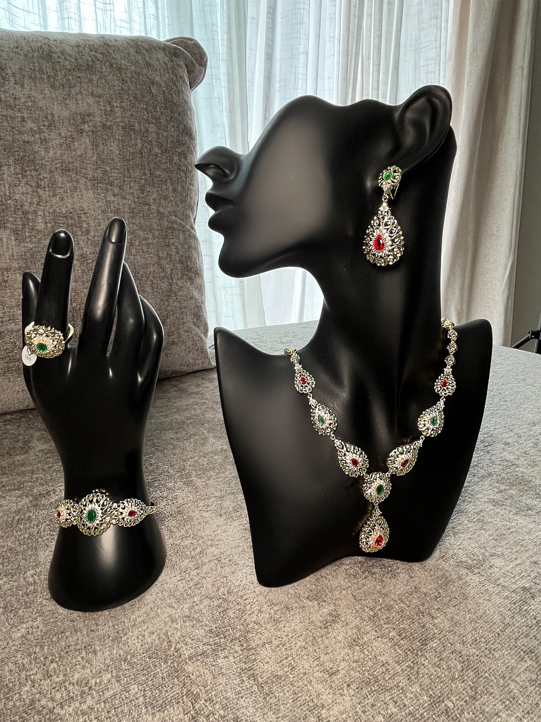 Red and green diamante gold coloured collection set