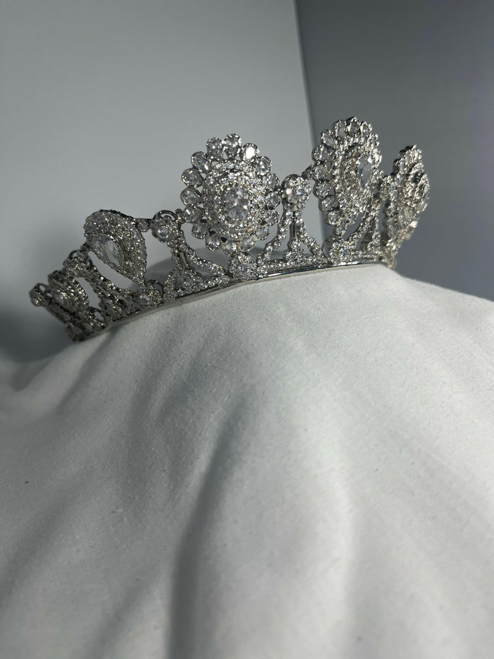 Bridal crown elegant silver diamante stones encrusted set Diana ziyana set bridal Moroccan traditional elegant bride bridal 