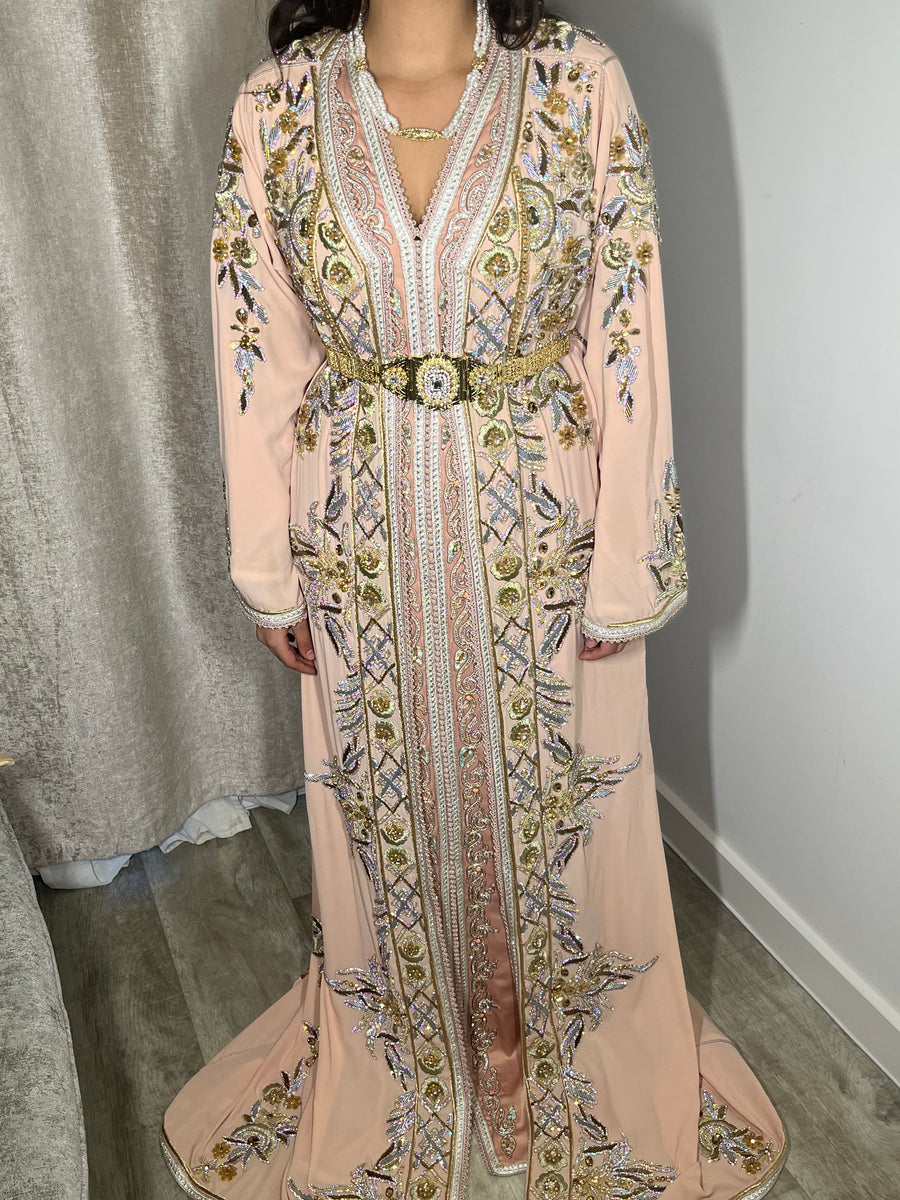 Elegant Moroccan Dresses | Caftan & Jellaba | moroccanglam